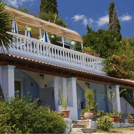 Apartment In With Sea Views Benitses (Corfu)